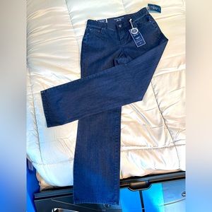 NWT Charter Club classic fit comfort waist straight leg jeans